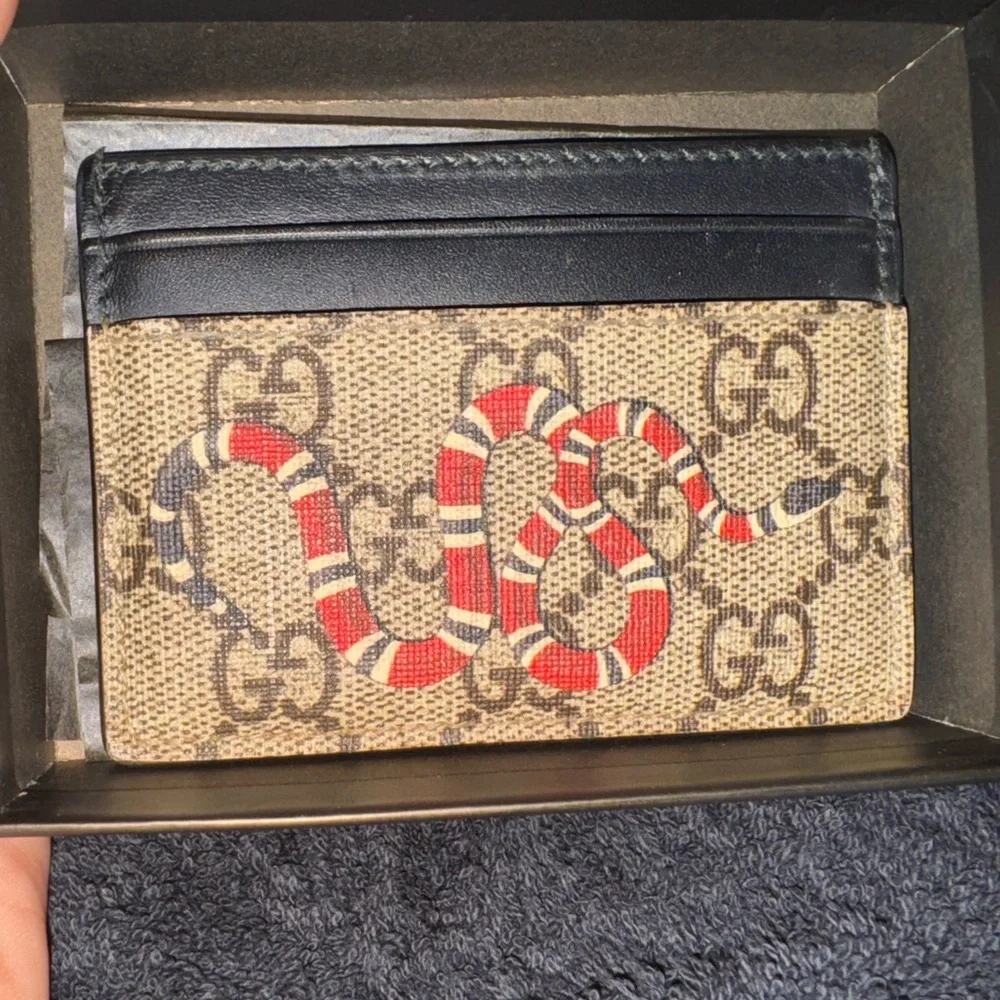 NWOT GUCCI GG Supreme Kingsnake Card Holder w/ Box & COA